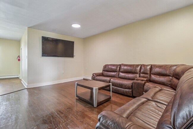 Photo - 101 1/2 Ocean Ave Unit 2