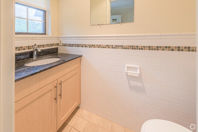 2 BR, 1.5 BA Townhome