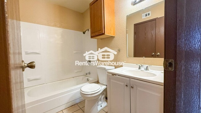 Photo - 13480 S Thorntree Dr