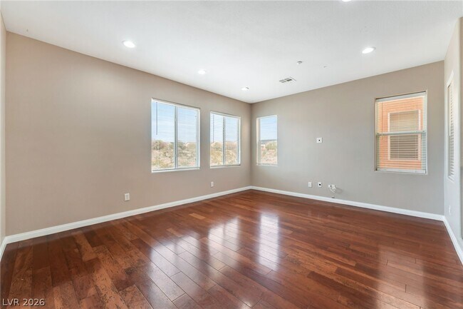 Photo - 6635 Weeping Pine St