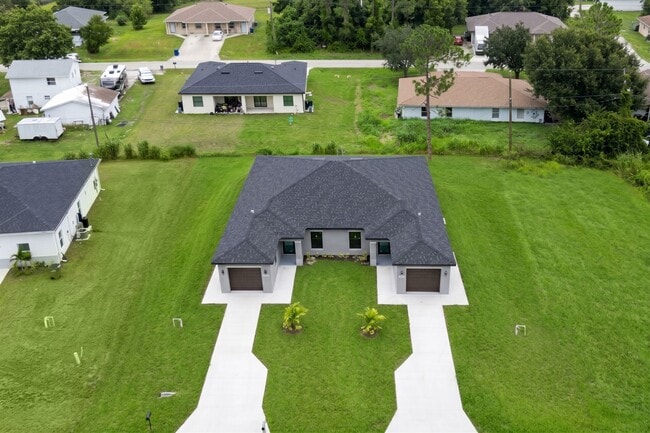 Building Photo - 4778-4780 Nelson Dr Unit 4778 Nelson Dr