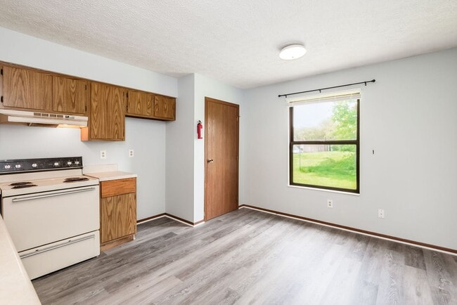 Photo - 3870-3872 Petzinger Road Unit 3870 Petzinger Road