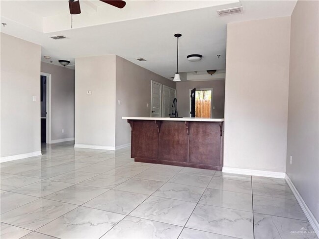 1510 Ithaca Ave W Unit 3