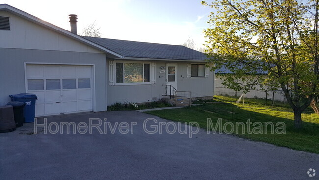 Building Photo - 4857 Country Club Ln Rental