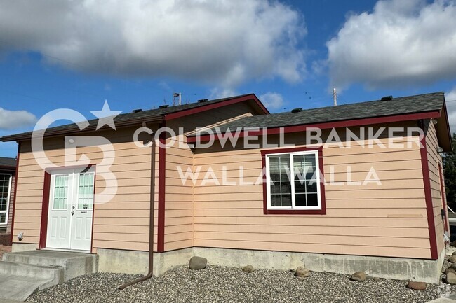 Building Photo - Studio+ Close to WWCC Rental