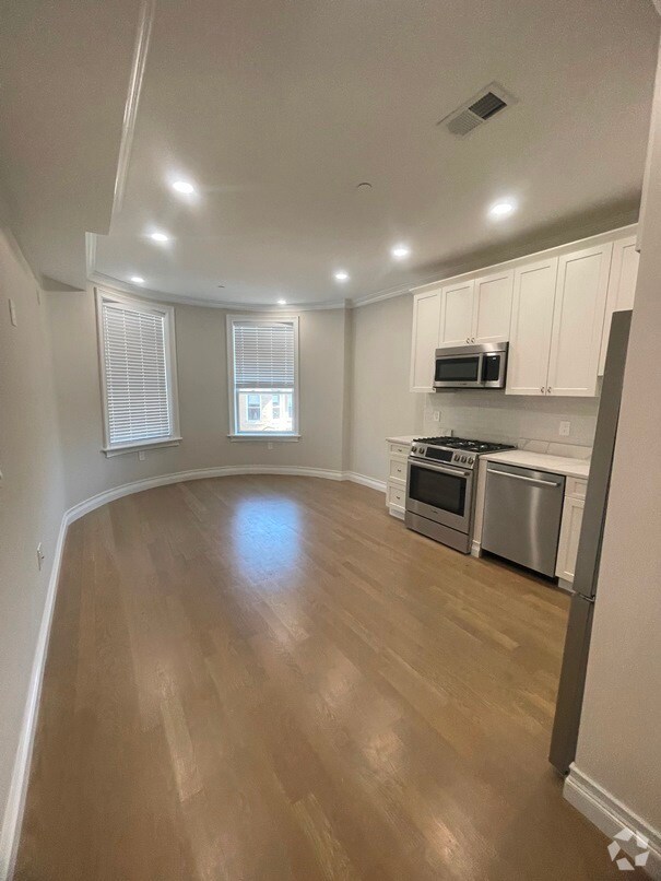 Building Photo - 10 Mount Hood Rd Unit 5 Rental