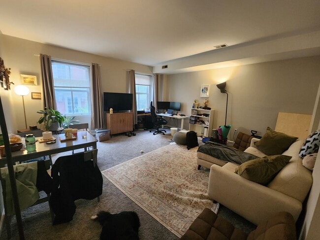 Photo - 231 S 13th St Apartamento Unidad 3