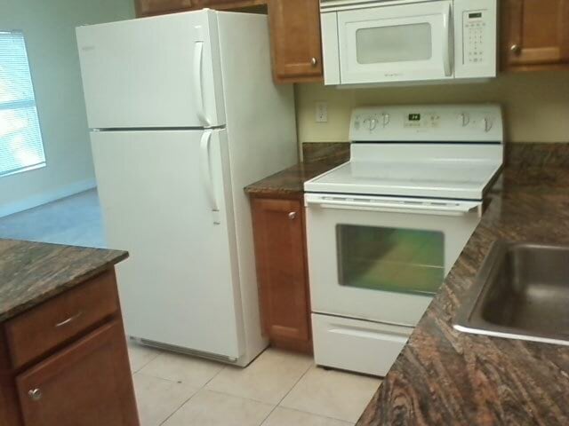 Photo - 603 SW 1st Ct