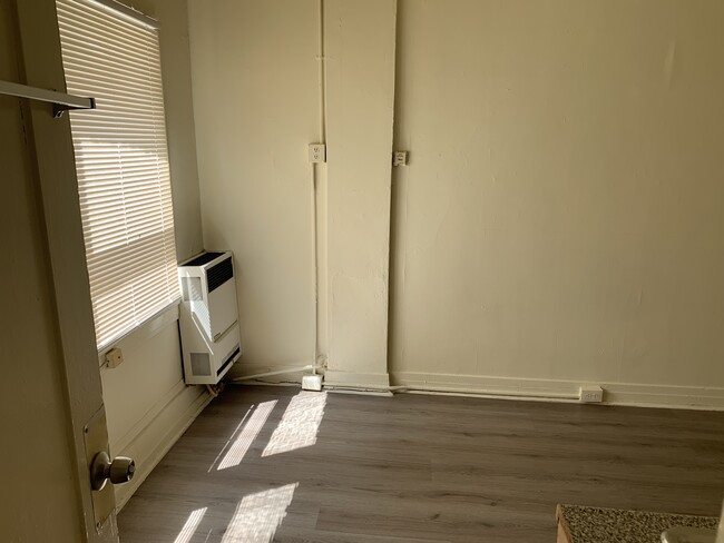 Photo - 238 S Kenmore Ave Unit S Kenmore