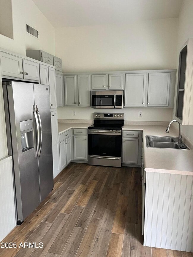 Photo - 2877 E Terrace Ave