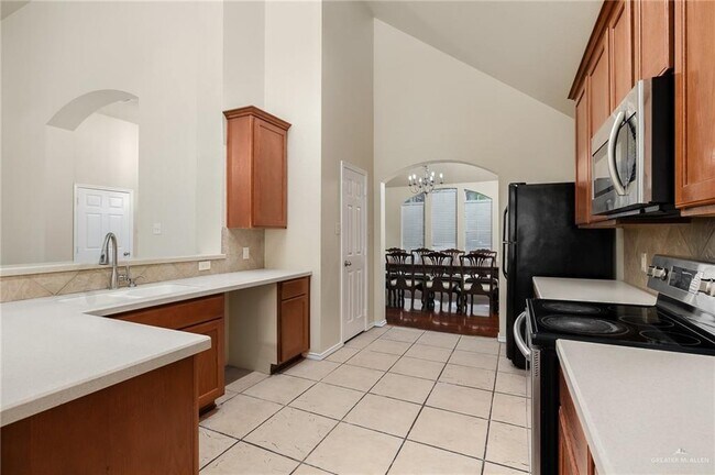 Photo - 12 San Angelo St