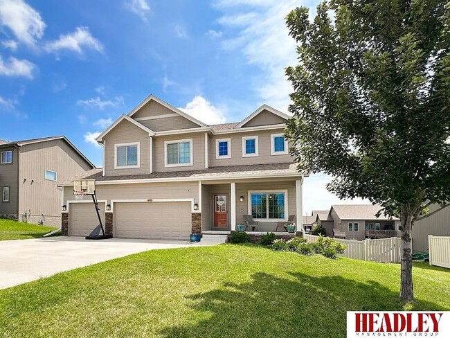 Photo - Bellevue 2-story with upgrades inside and ...