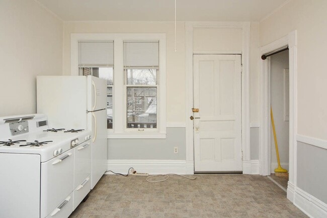 Photo - 3426 N Lincoln Ave Unit 3