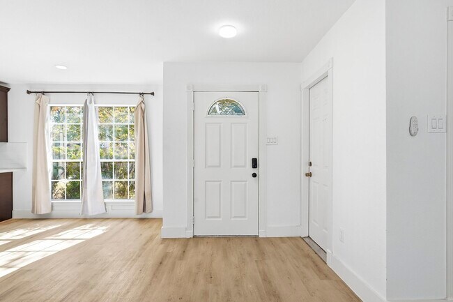 Photo - 11011 Almond Grove