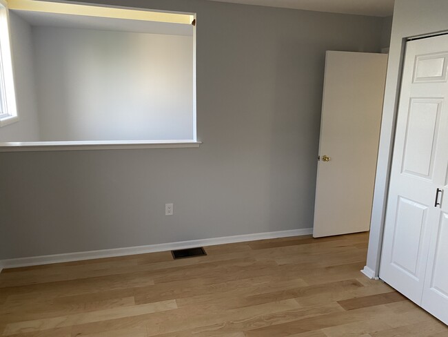 2nd bedroom - 21 Ingham Way Condo Unit 21