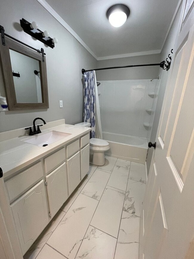 Photo - Central Bossier Beauty!