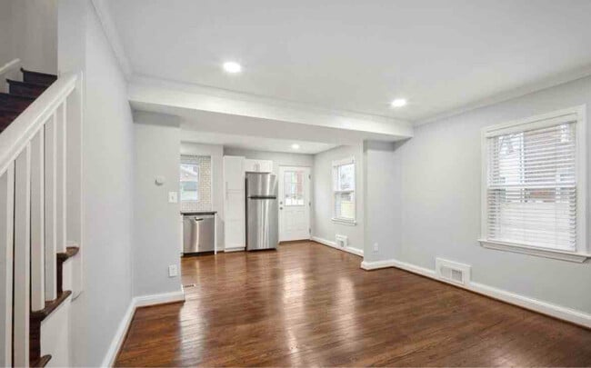 Photo - 2836 Fairhaven Ave