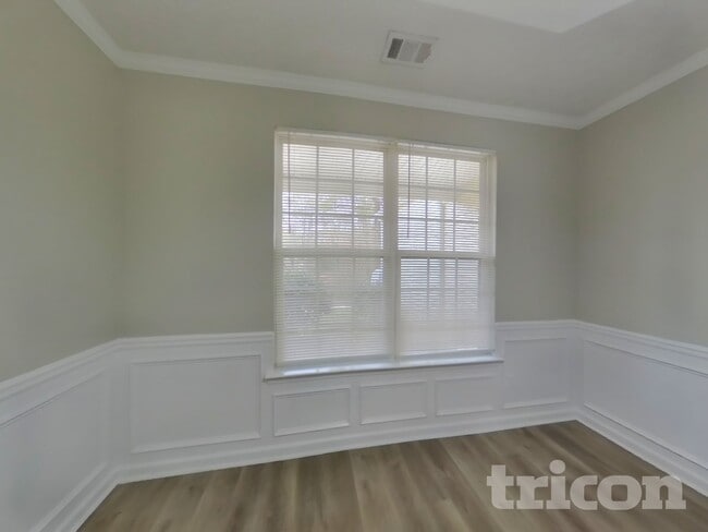 Photo - 5746 Lakeside Dr