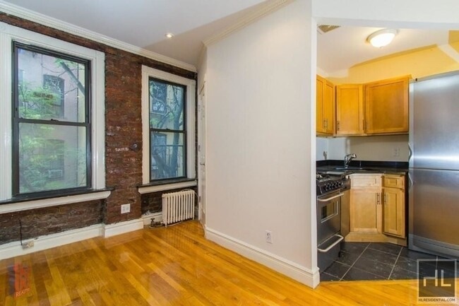 Building Photo - East 13th Street Unit 3E
