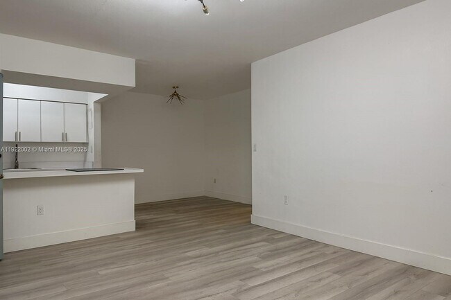 Photo - 10190 E Bay Harbor Dr Unit 7E