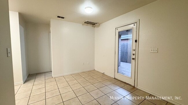 Photo - 5415 Marshall St Unidad B