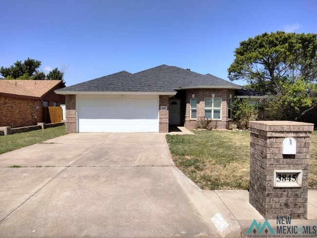 Photo - 3845 Benjamin Davis Dr House
