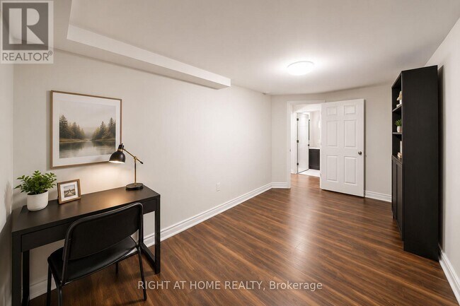 Photo - 9 Alyssum Ct
