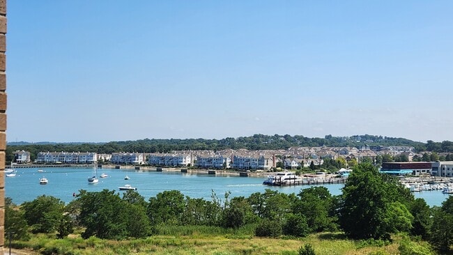 Balcony View-Hingham Ship Yard - Eastbay at Weymouthport Rental
