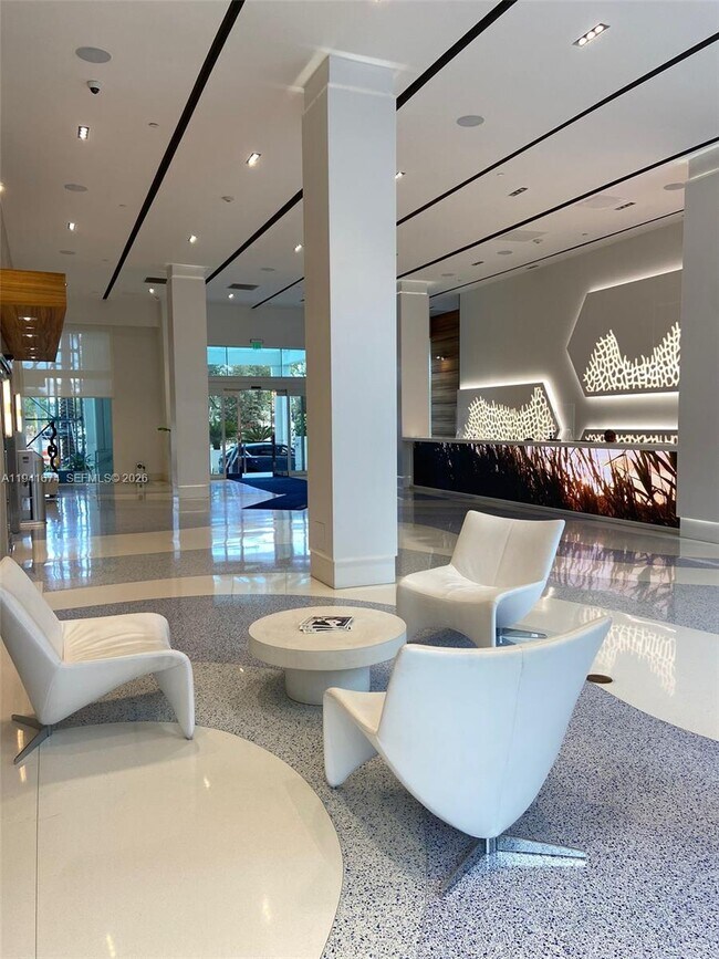 Photo - 650 West Ave Unidad 810