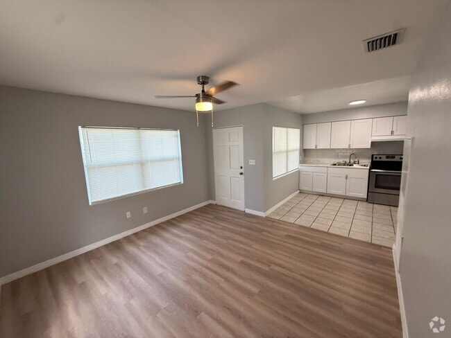 Building Photo - 3008 E Jefferson St Unit 1 Rental