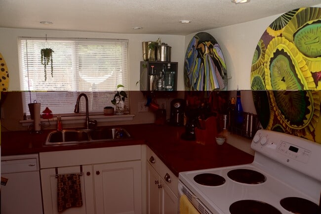 Photo - 7 5th Ave Unit #4