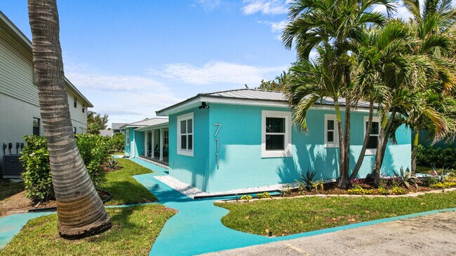 Photo - 711 S Ocean Dr