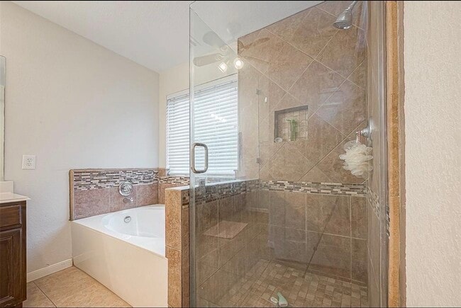 Photo - 101 Spencer Landing W