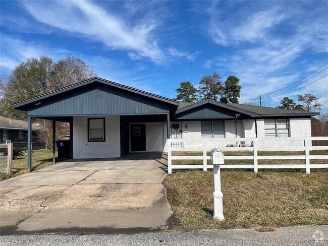 Building Photo - 8321 Homewood Ln Unit A