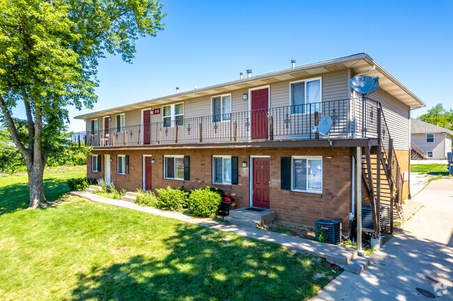 Maplewood Apartments