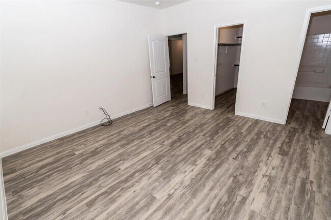 Photo - 19031 Brescia Ln