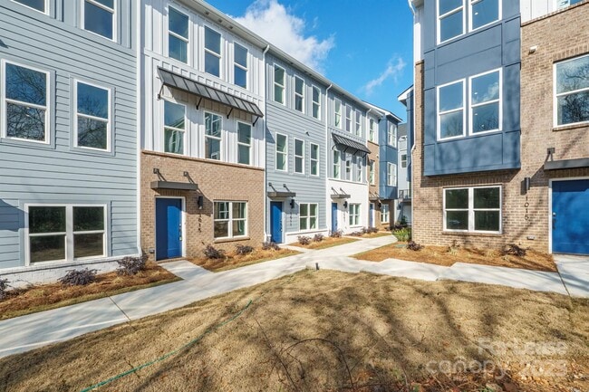 Building Photo - 3015 Jolene Ct