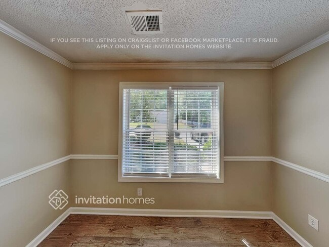 Photo - 5773 River Side Walk