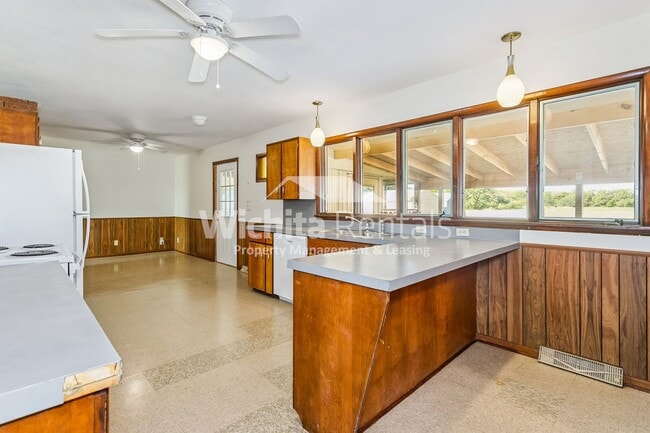 Photo - 4339 S Meridian Ave