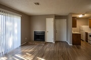 2BR, 1BA - 750SF