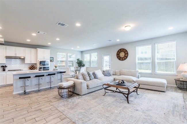 Photo - 5629 Respinto Dr