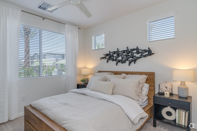 2BR, 2BA - 1,095SF - Secondary Bedroom