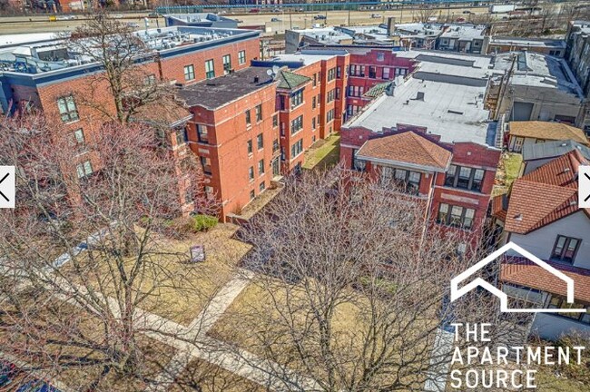 Photo - 3929 N Keeler Ave Unit 3