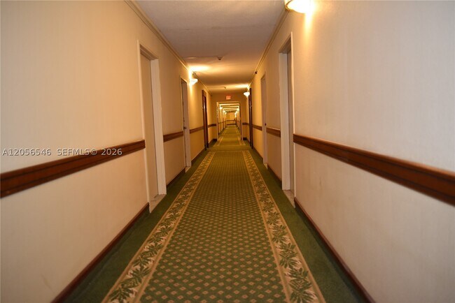 Photo - 5555 Collins Ave Unit 8K