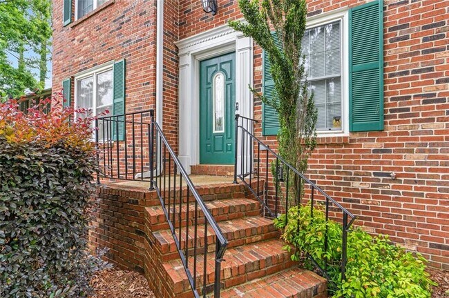 Photo - 1880 Meadowchase Ct