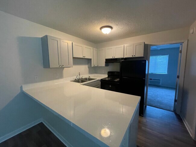 Kitchen With Breakfast Bar