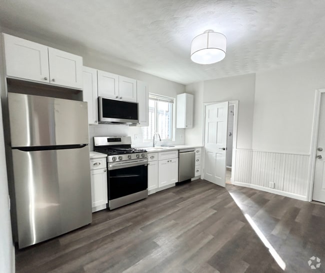 Building Photo - 153 E Cottage St Unit 1 Rental