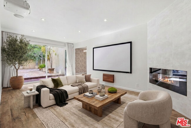 Building Photo - 1557 S Beverly Glen Blvd Unit 108