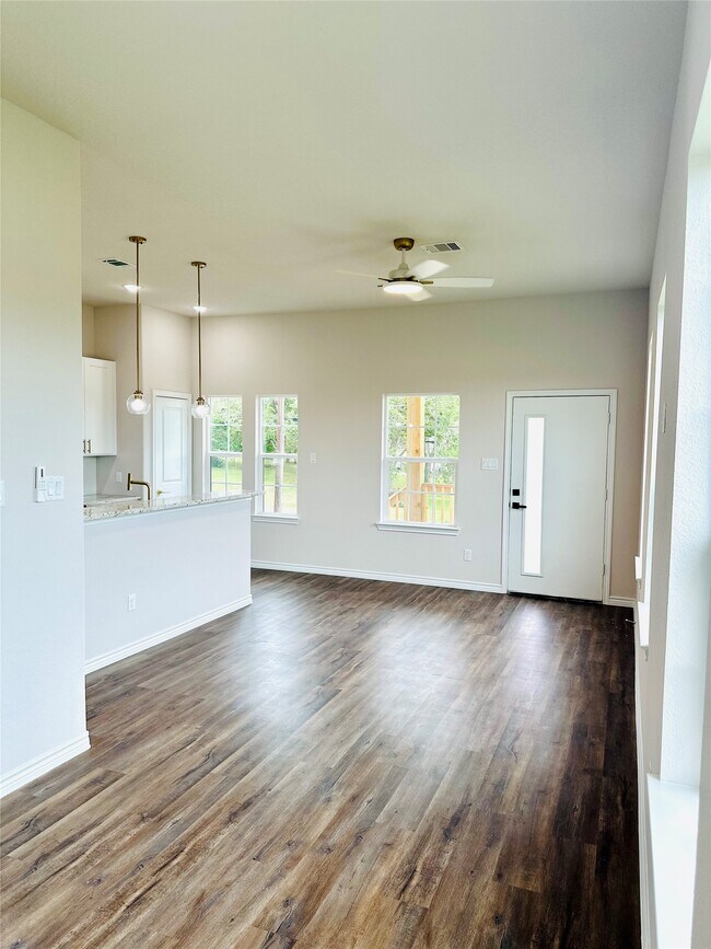 203 3rd St