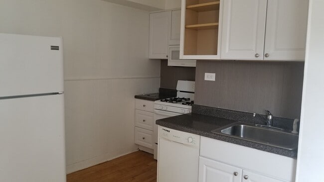 Photo - 4409 N Kenneth Ave Unit 2B